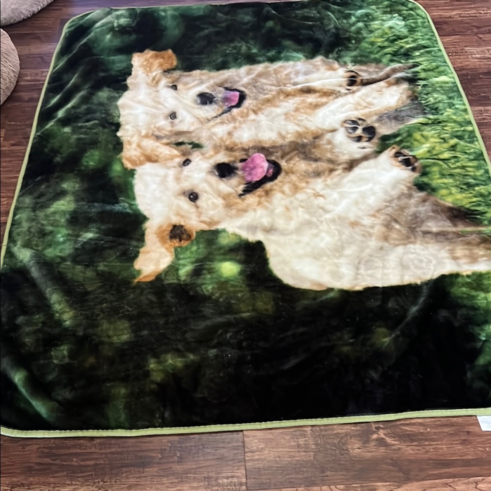 Cozy dog thrown blanket with Golden Retrievers
